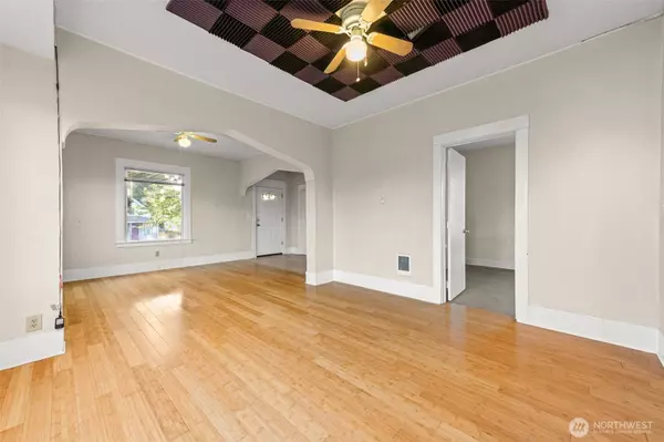 2143 S Cushman AVE, Tacoma, WA 98405