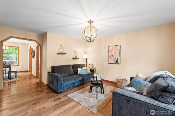 6703 65th AVE NW, Gig Harbor, WA 98335