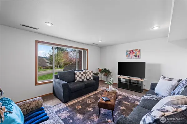 23106 164th AVE E, Graham, WA 98338