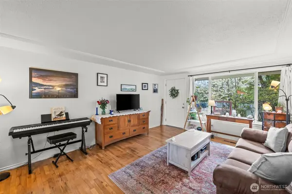 1307 N Huson ST, Tacoma, WA 98406