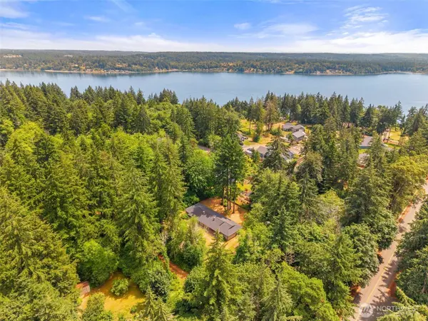 13019 13021 94th AVE NW, Gig Harbor, WA 98329