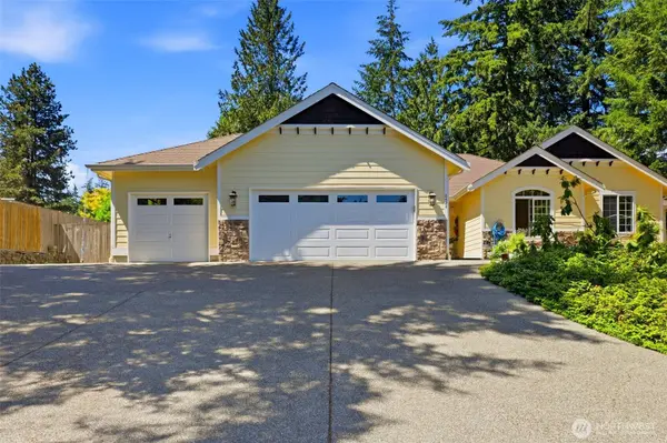 8424 Cirque DR W