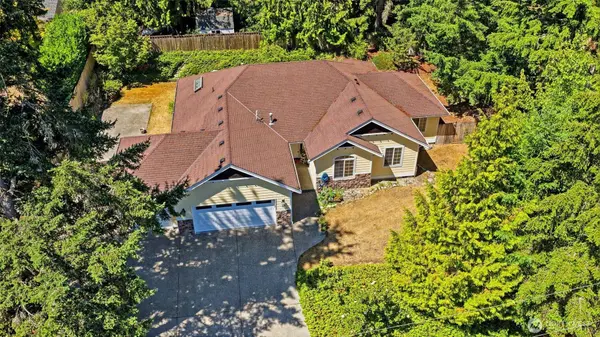 8424 Cirque DR W, University Place, WA 98467