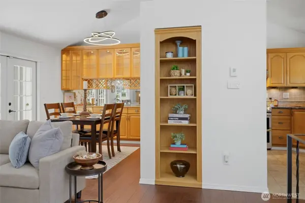 5204 65th AVE W, University Place, WA 98467