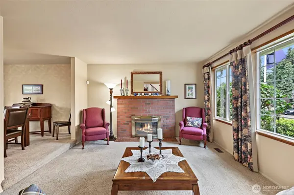 32229 11th AVE SW, Federal Way, WA 98023