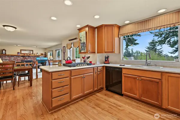 32229 11th AVE SW, Federal Way, WA 98023