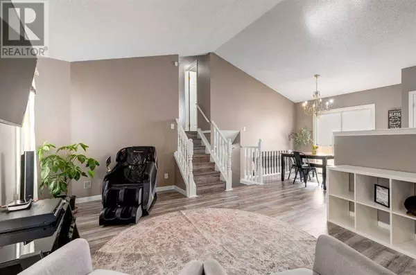 139 Los Alamos Place NE, Calgary, AB T1Y7J3