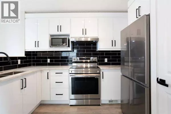 125 Martinpark Way NE, Calgary, AB T3J3M8