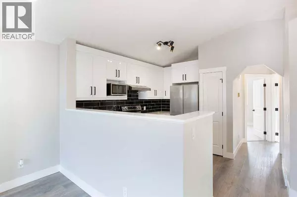 125 Martinpark Way NE, Calgary, AB T3J3M8