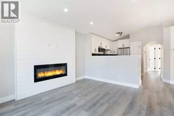 125 Martinpark Way NE, Calgary, AB T3J3M8