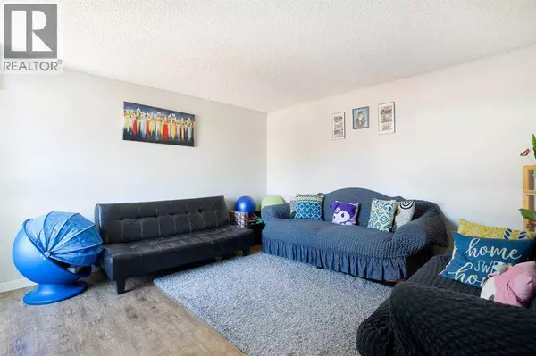 98, 1155 Falconridge Drive NE, Calgary, AB T3J1E1