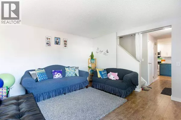 98, 1155 Falconridge Drive NE, Calgary, AB T3J1E1