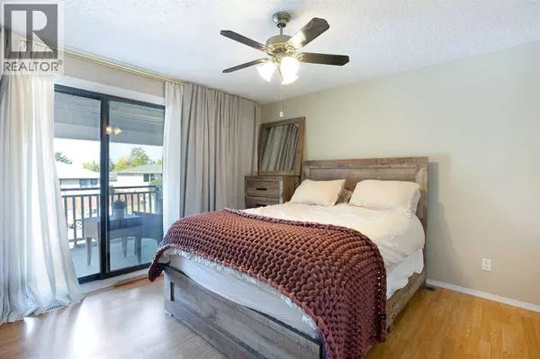 1522 35 Street SE, Calgary, AB T2A1B3