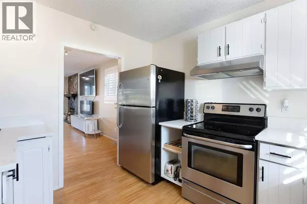 1522 35 Street SE, Calgary, AB T2A1B3