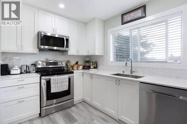 119 Maranda Close NE, Calgary, AB T2A3E7