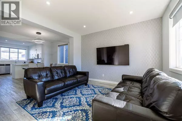 340 Chelsea Passage, Chestermere, AB T1X2P5