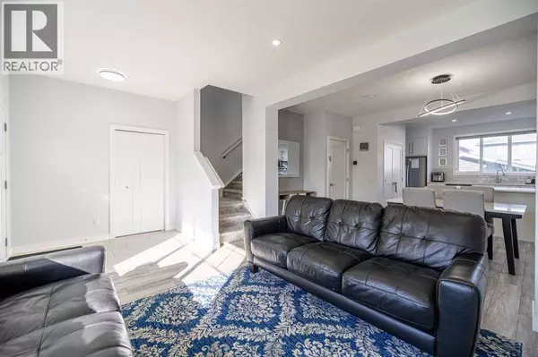 340 Chelsea Passage, Chestermere, AB T1X2P5