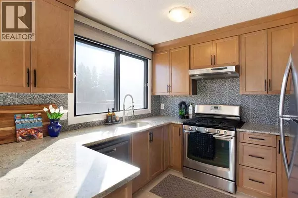 19, 5019 46 Avenue SW, Calgary, AB T3E6R1