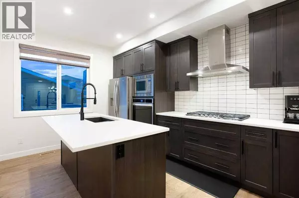 210 Chelsea Heath, Chestermere, AB T1X2N5