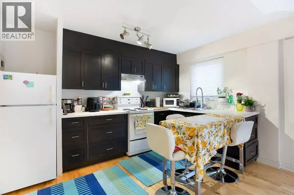 302, 1027 12 Avenue SW, Calgary, AB T2R0J5