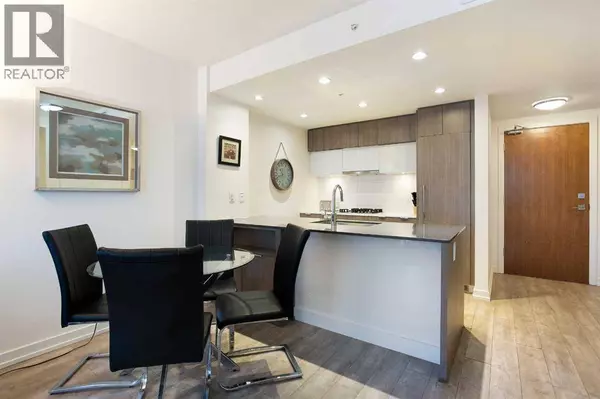 205, 51 Waterfront Mews SW, Calgary, AB T2P0X3