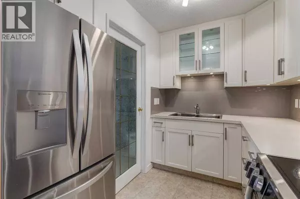 1601, 3500 Varsity Drive NW, Calgary, AB T2L1Y3