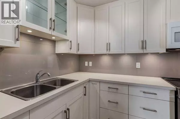 1601, 3500 Varsity Drive NW, Calgary, AB T2L1Y3