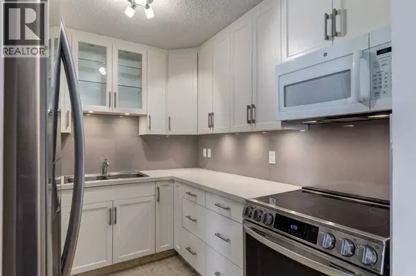 1601, 3500 Varsity Drive NW, Calgary, AB T2L1Y3