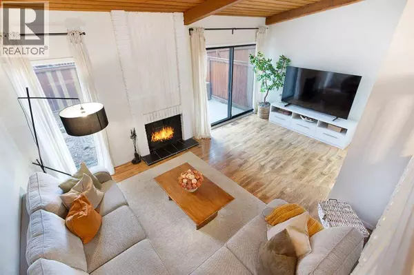 54, 10030 Oakmoor Way SW, Calgary, AB T2V4S8