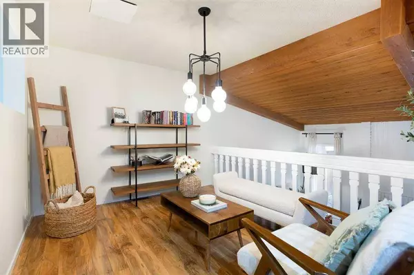 54, 10030 Oakmoor Way SW, Calgary, AB T2V4S8