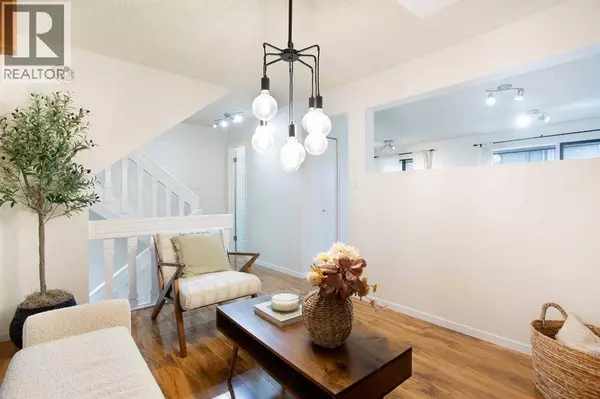 54, 10030 Oakmoor Way SW, Calgary, AB T2V4S8