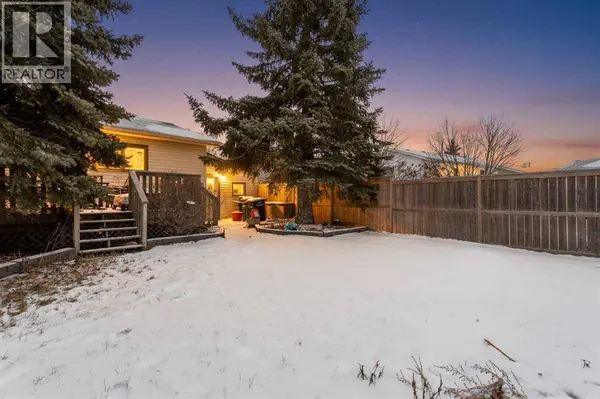 11 Ridgebrook Drive SW, Airdrie, AB T4B1A9