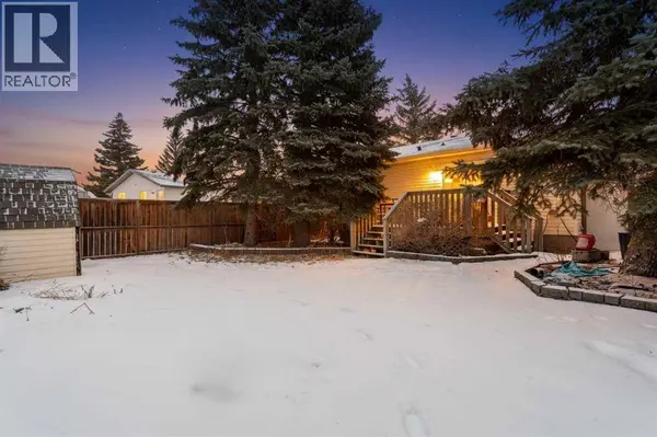 11 Ridgebrook Drive SW, Airdrie, AB T4B1A9