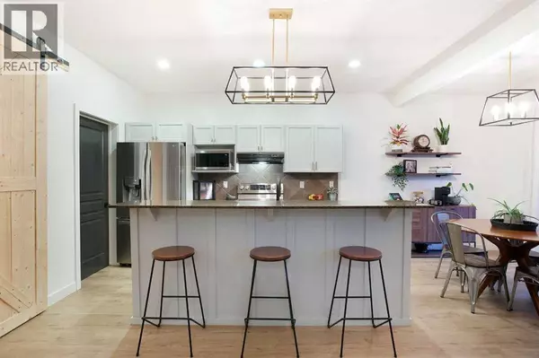 1020 Prairie Springs Hill SW, Airdrie, AB T4B0E9