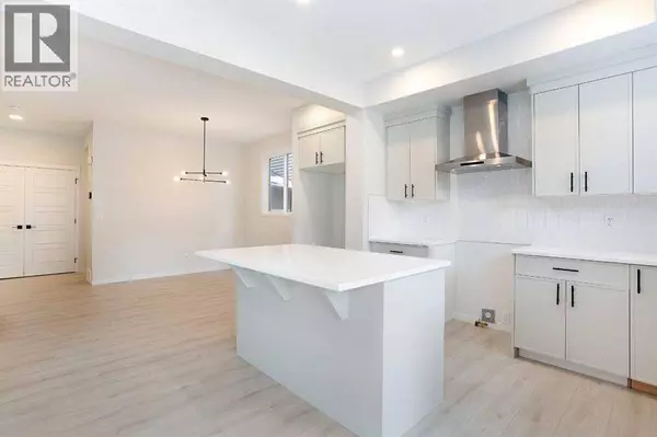 49 Creekside Passage SW, Calgary, AB T2X5V6