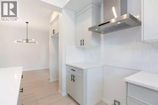 49 Creekside Passage SW, Calgary, AB T2X5V6