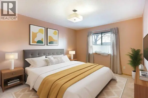 8, 118 Strathcona Road SW, Calgary, AB T3H1P3