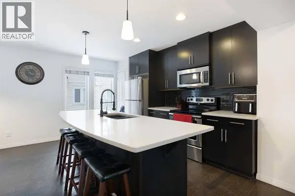 210 Auburn Bay Square SE, Calgary, AB T3M0Y9