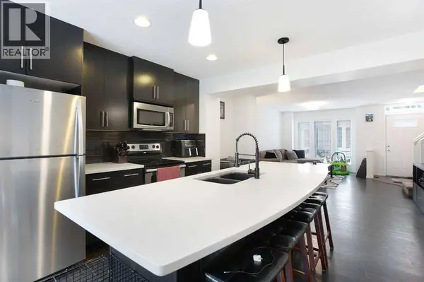 210 Auburn Bay Square SE, Calgary, AB T3M0Y9