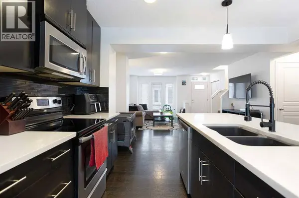 210 Auburn Bay Square SE, Calgary, AB T3M0Y9