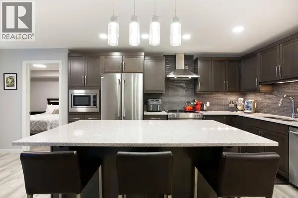 2102, 10 Market Boulevard SE, Airdrie, AB T4A0W8