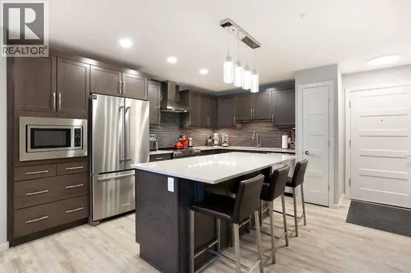 2102, 10 Market Boulevard SE, Airdrie, AB T4A0W8