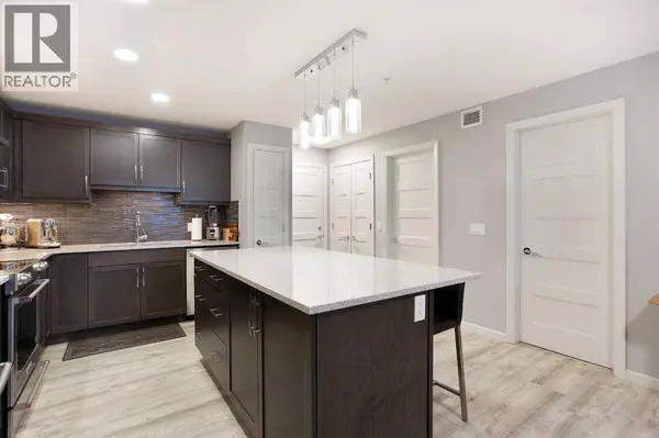 2102, 10 Market Boulevard SE, Airdrie, AB T4A0W8