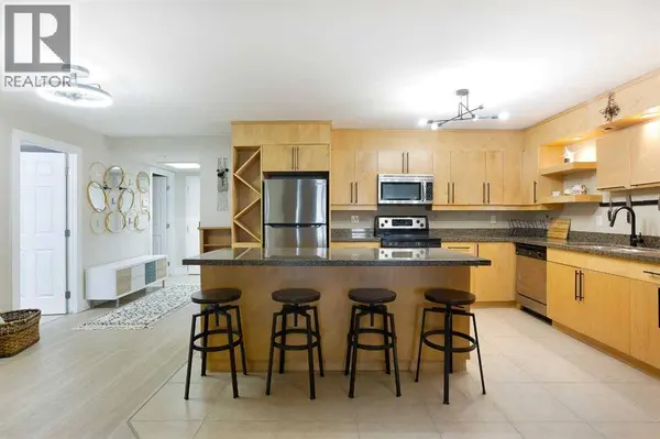 102, 350 4 Avenue NE, Calgary, AB T2E0J3