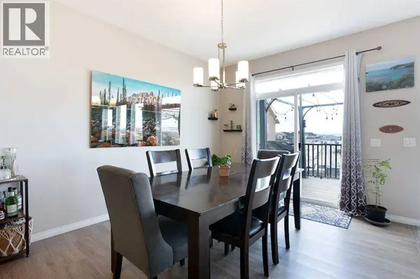 63 Heritage Court, Cochrane, AB T4C2N5