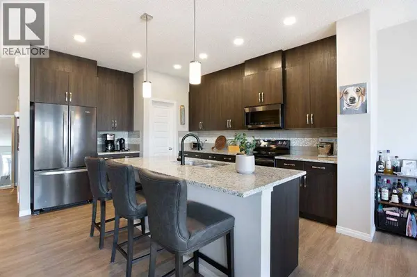 63 Heritage Court, Cochrane, AB T4C2N5