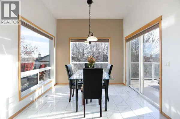 26 Cresthaven View SW, Calgary, AB T3B5Y2