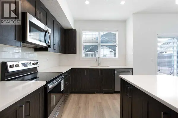 438 Copperstone Manor SE, Calgary, AB T2Z5G4