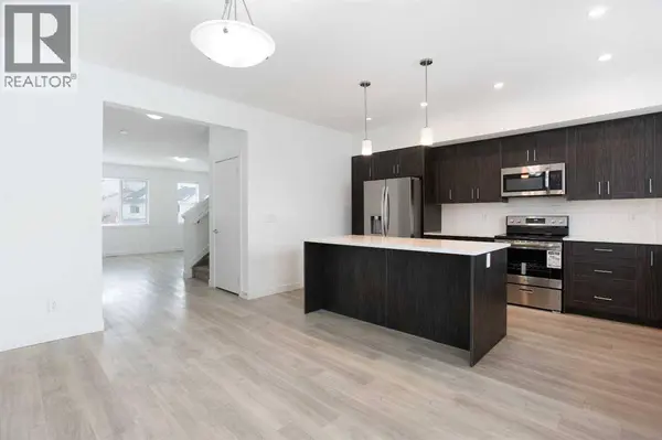 438 Copperstone Manor SE, Calgary, AB T2Z5G4