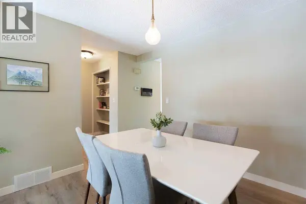 73, 23 Glamis Drive SW, Calgary, AB T3E6S3